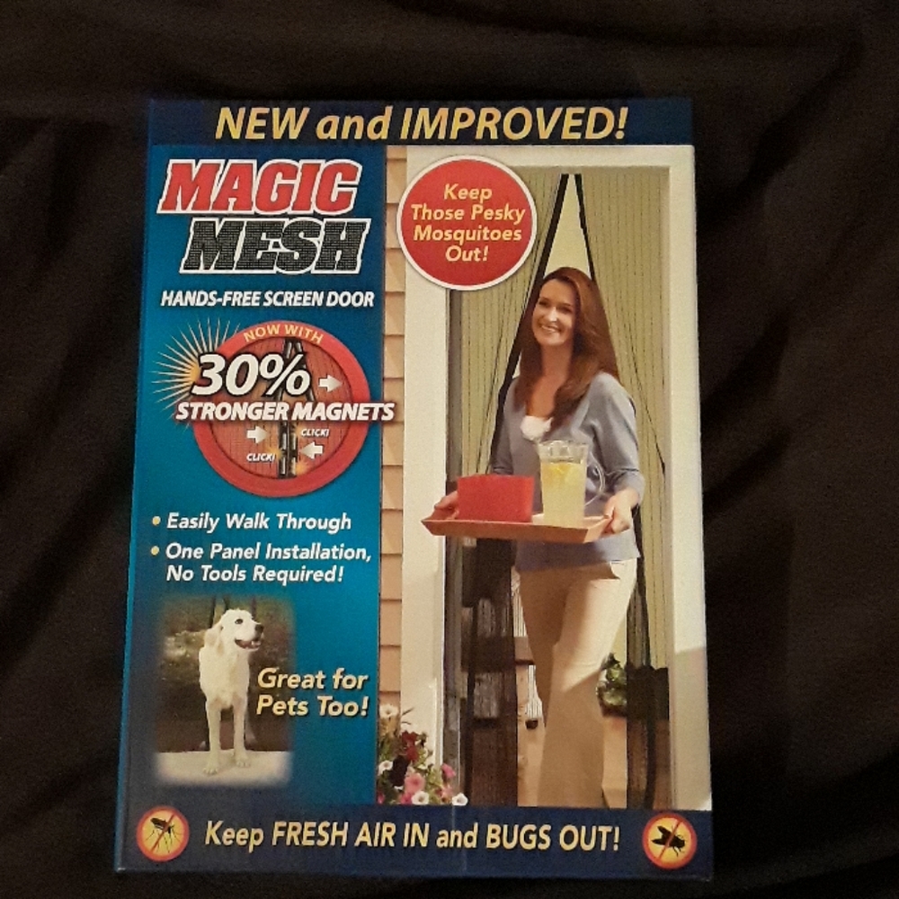 Magic Mesh  Hands-Free Screen Door